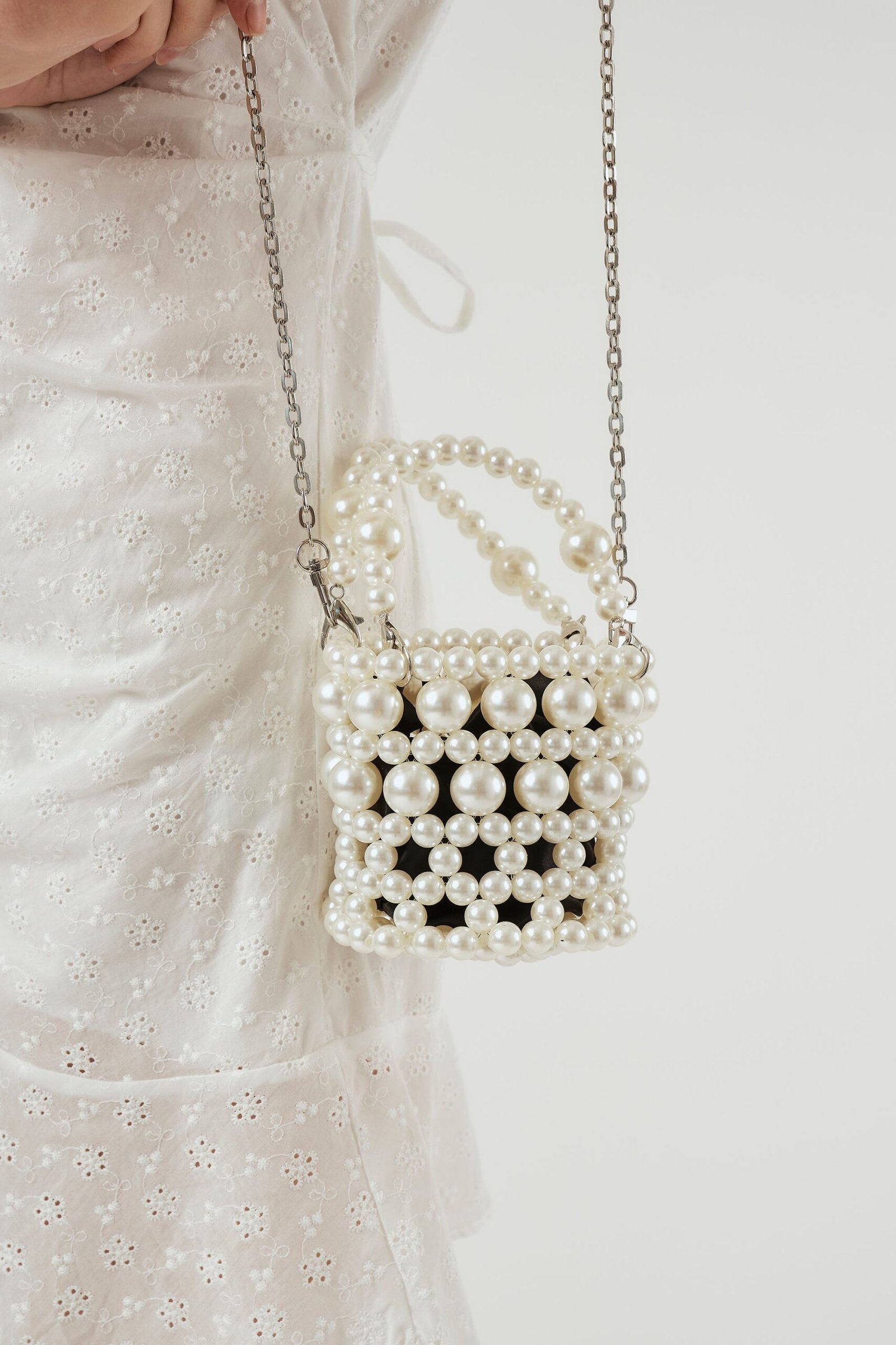 PetiteFauxPearlPurse_03.jpg Petite Faux Pearl Purse - Image 1
